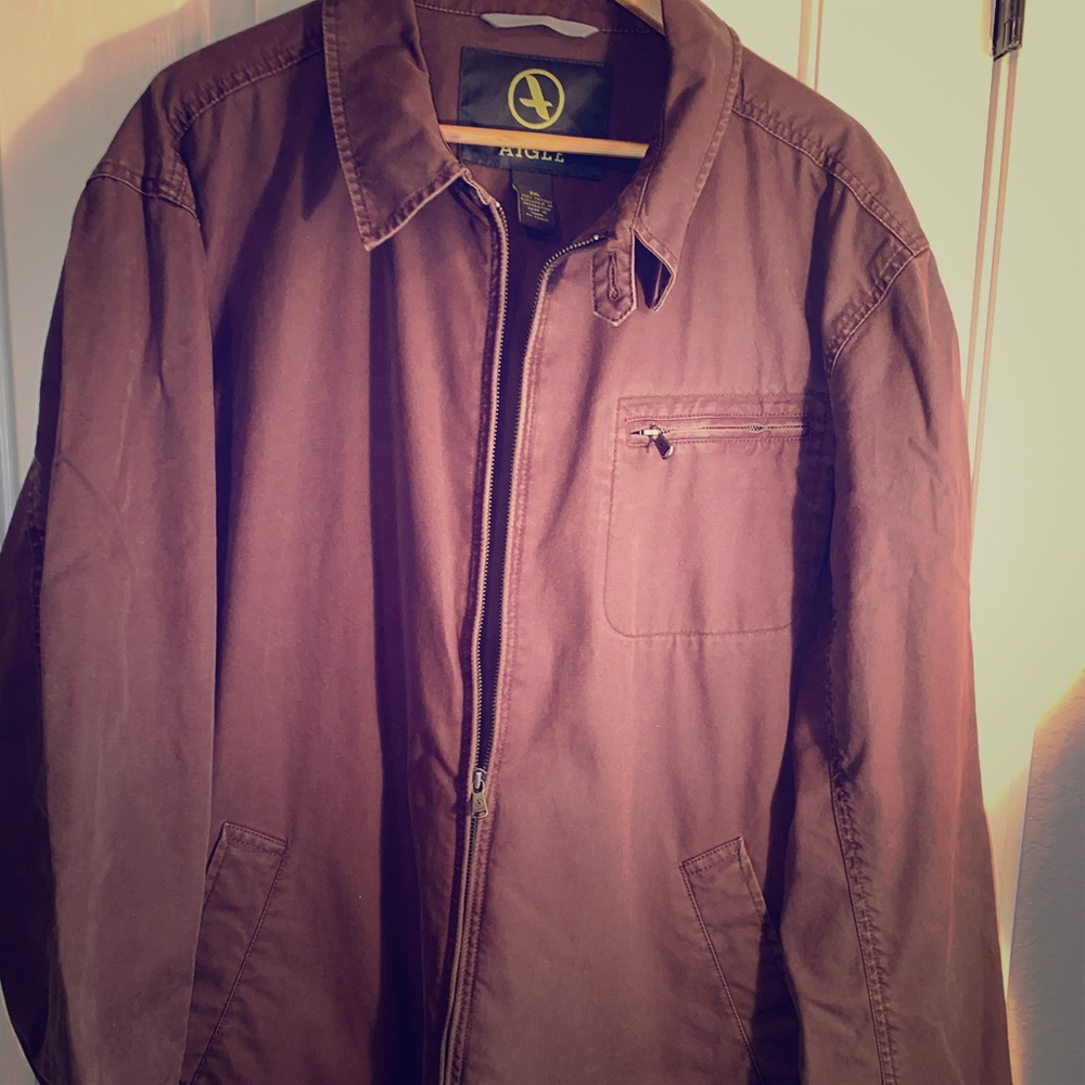 Brown 100% cotton men’s Aigle coat.